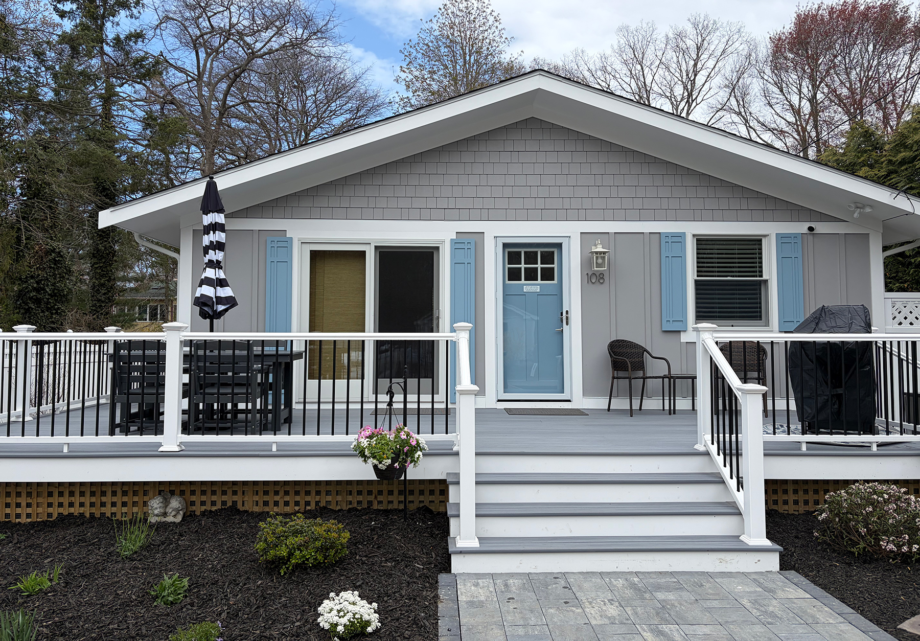 Front View of Cottage
